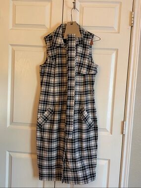 Liz Claiborne Sleeveless Black & White Plaid Shirt Dress- size 12